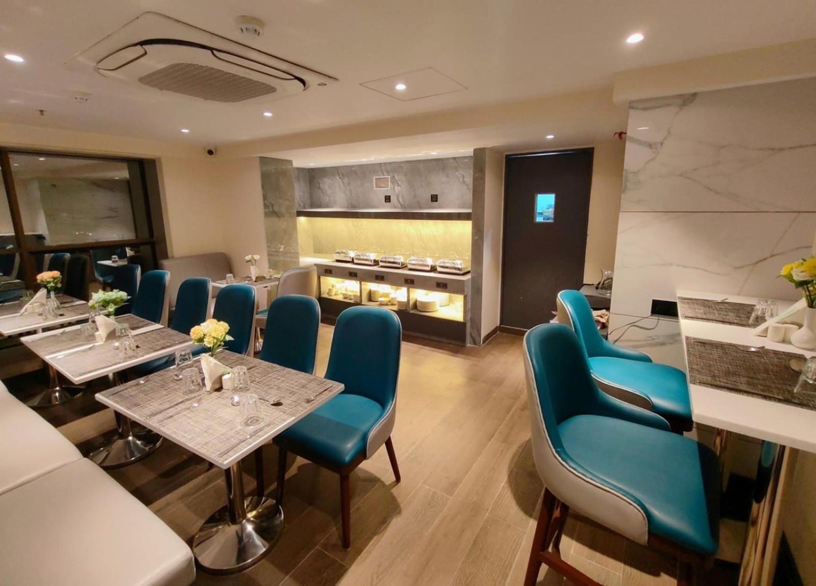 Maxxvalue Hotel Midc - Andheri Мумбай Екстериор снимка